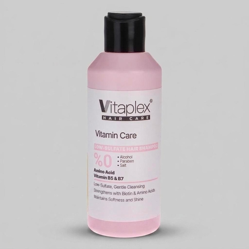 شامپو تقویت کننده مو ویتاپلکس مدل VITAMIN CARE حجم 200 میلیلیتر، مناسب انواع مو، بدون الکل، مرطوبکننده، ترمیمکننده، لطافتبخش و آبرسان
